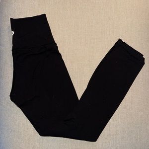 Lululemon WunderUnder legging